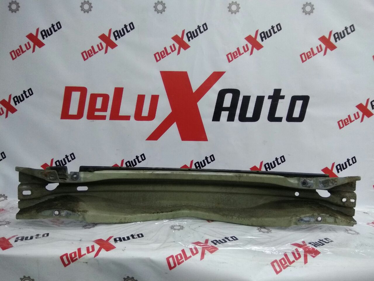 întăritură spate bară de protecție pentru Volvo V70 2.4 diesel · 2007–2013