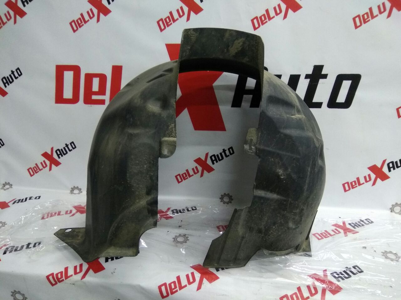 apărătoare aripă față stânga pentru Volvo V70 2.4 diesel · 2007–2013