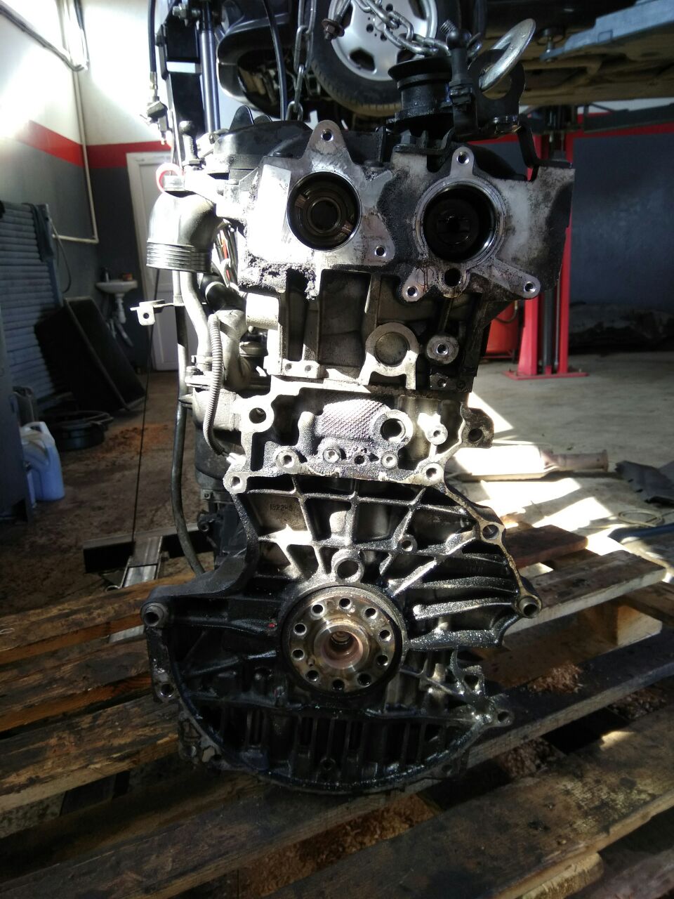 motor pentru Volvo V70 2.4 diesel · 2007–2013