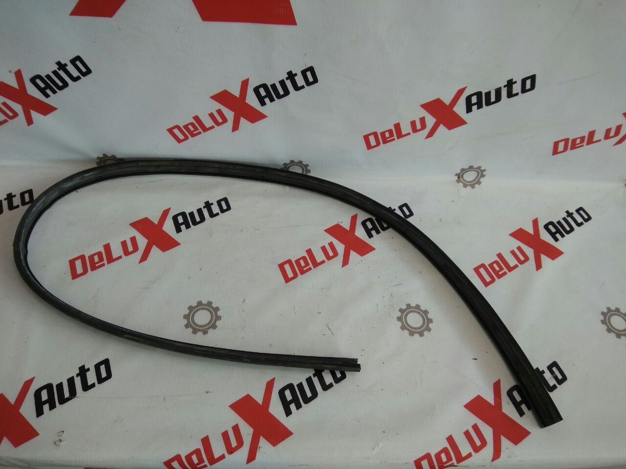 garnitură ușă inferior dreapta pentru Volvo V70 2.4 diesel · 2007–2013