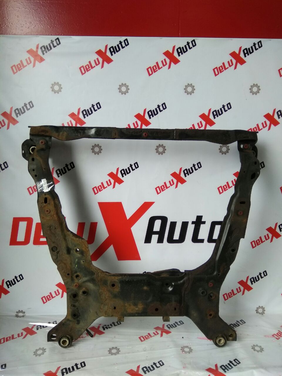 cadru auxiliar față pentru Volvo V70 2.4 diesel · 2007–2013
