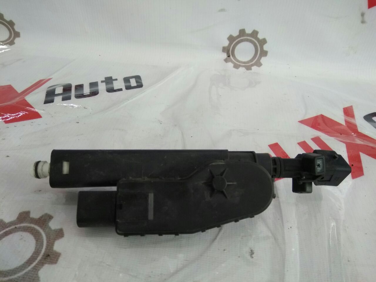 spălător far dreapta pentru Volvo V70 2.4 diesel · 2007–2013