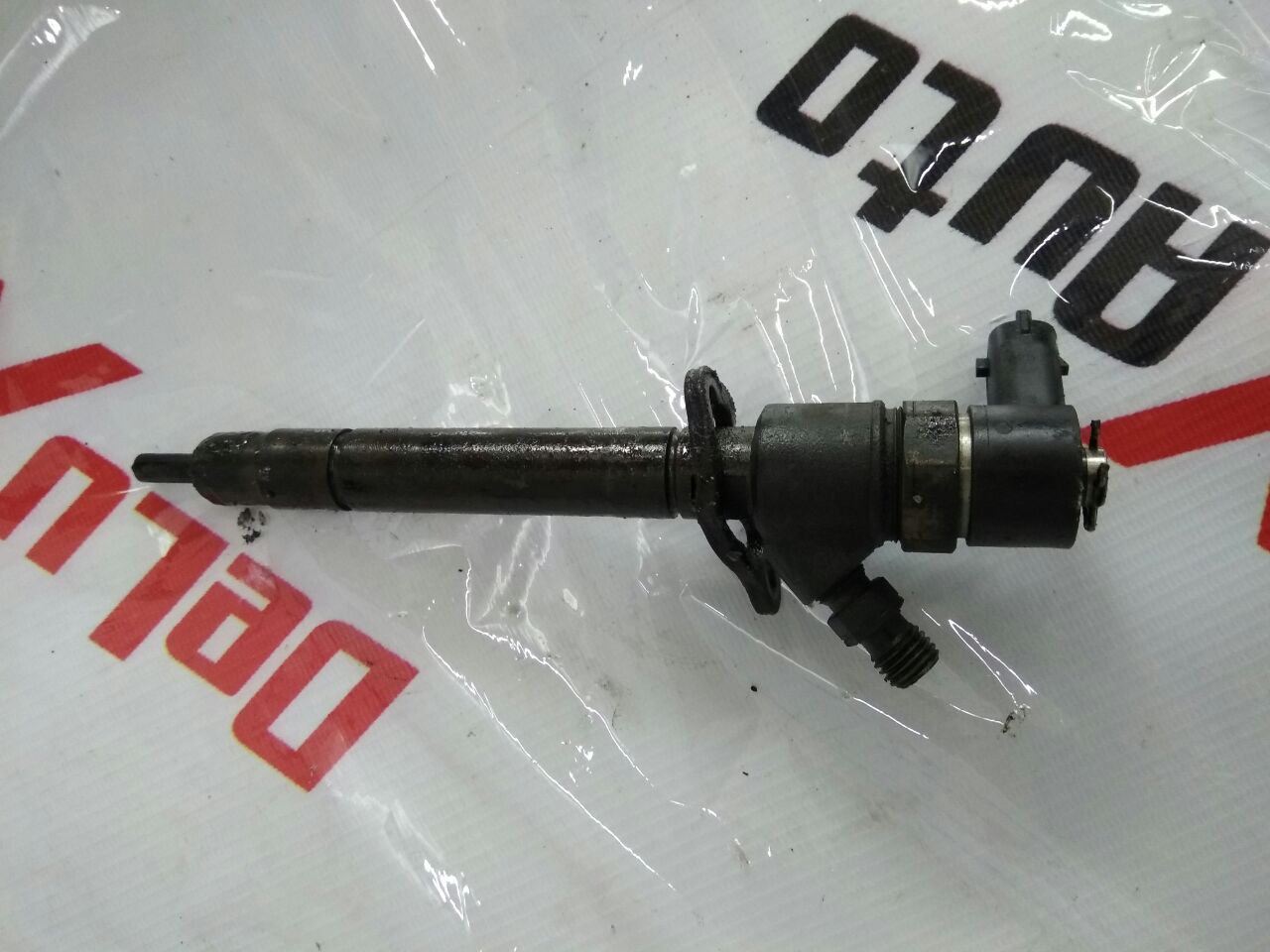 combustibil injector pentru Volvo V70 2.4 diesel · 2007–2013