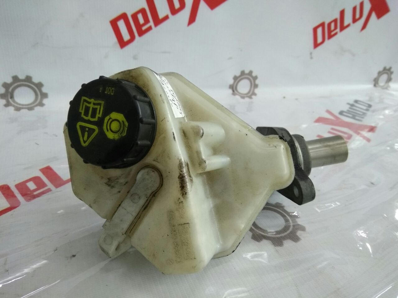 principal frână cilindru cu rezervor pentru Volvo V70 2.4 diesel · 2007–2013
