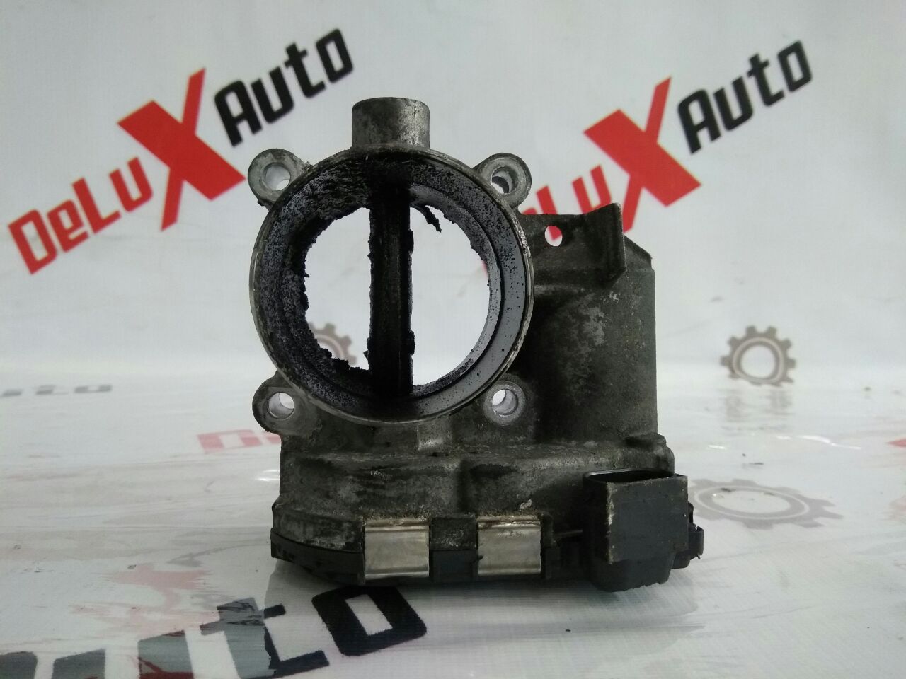 Clapetă de accelerație pentru Volvo V70 2.4 diesel · 2007–2013