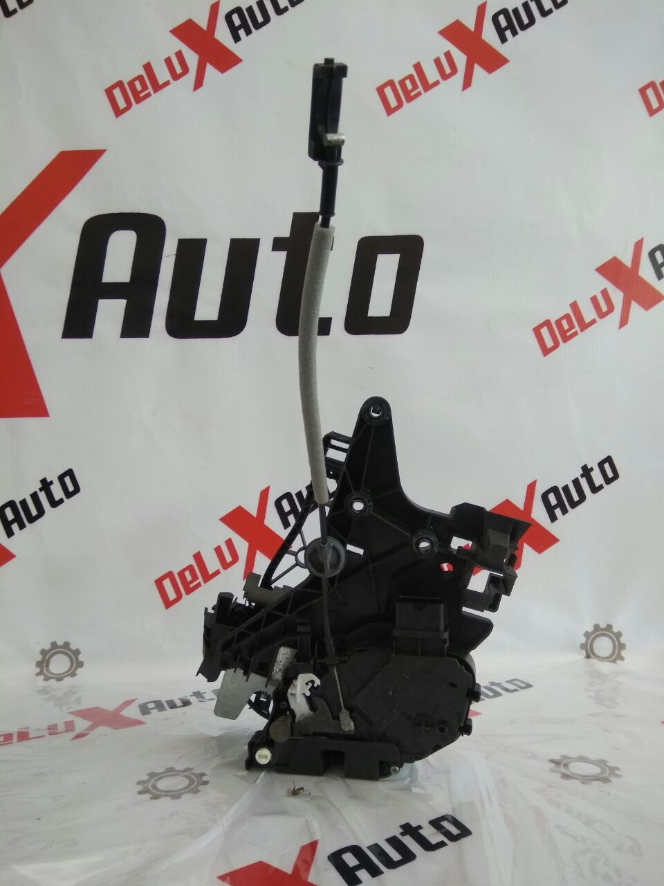 încuietoare uși cu actuator spate stânga pentru Volvo V70 2.4 diesel · 2007–2013