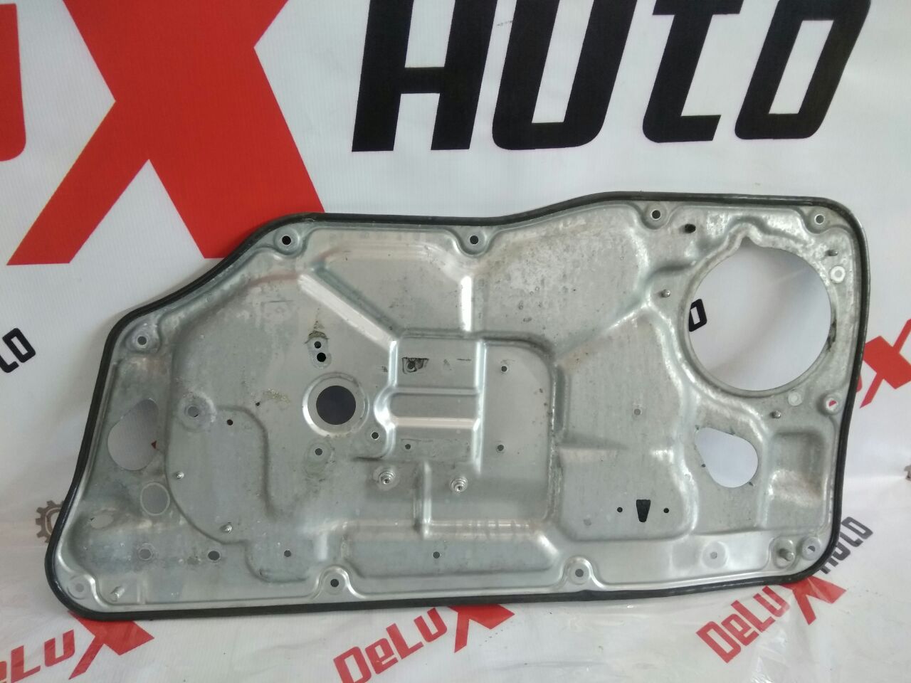 interior panou uși față stânga pentru Volvo V70 2.4 diesel · 2007–2013